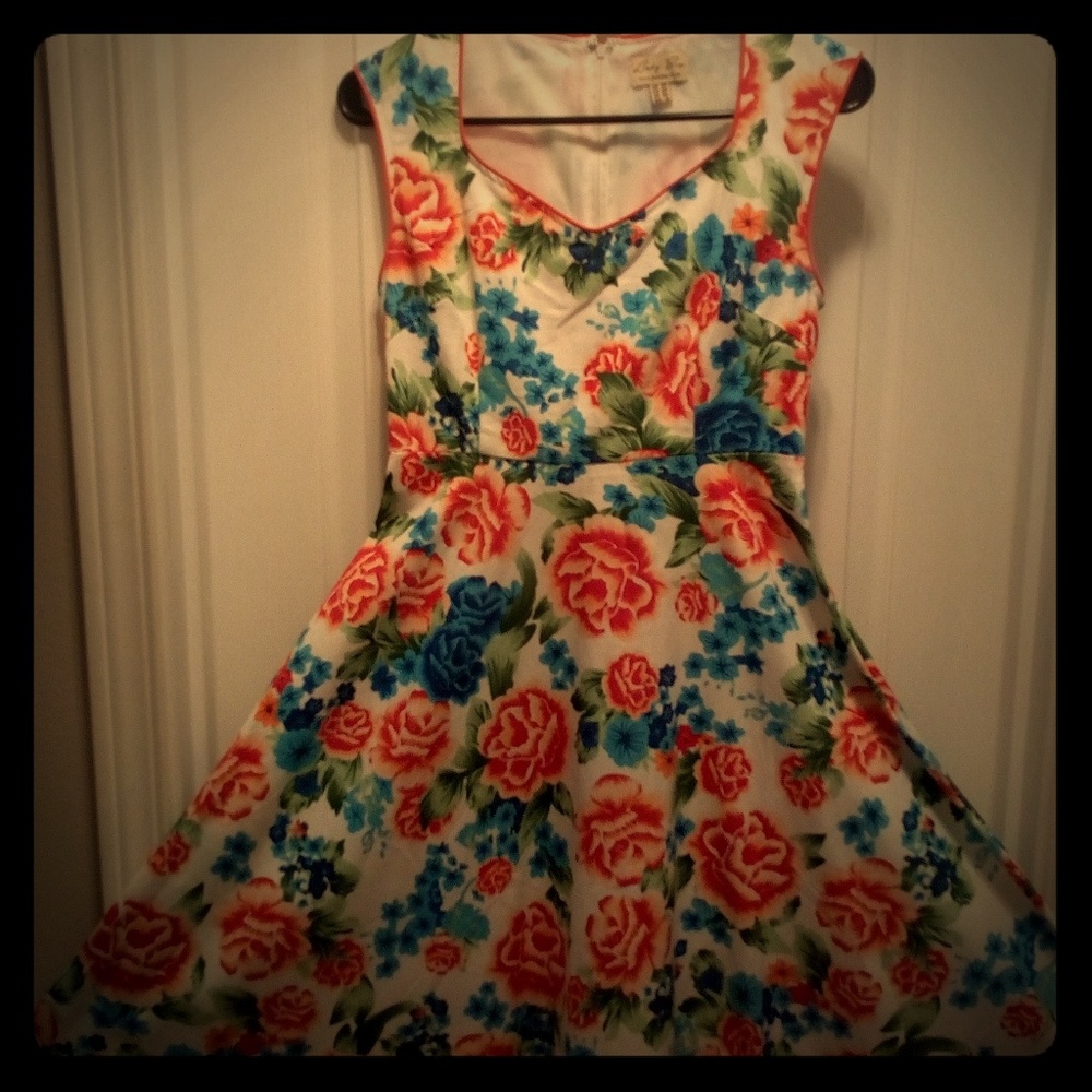 Retro inspired floral dress
